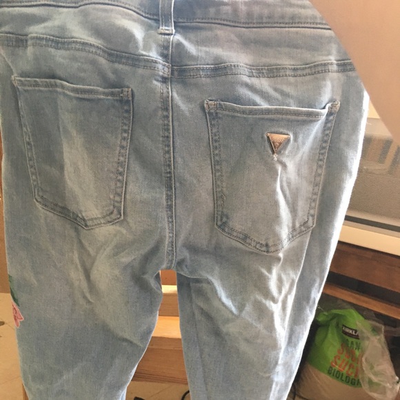 Embroidered guess jeans - Picture 4 of 7